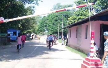 कञ्चनपुरको गड्डाचौकी नाकामा आवतजावतमा रोक 
